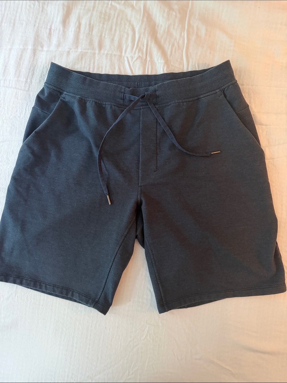lululemon athletica Men's Knit Drawstring Shorts - Charcoal